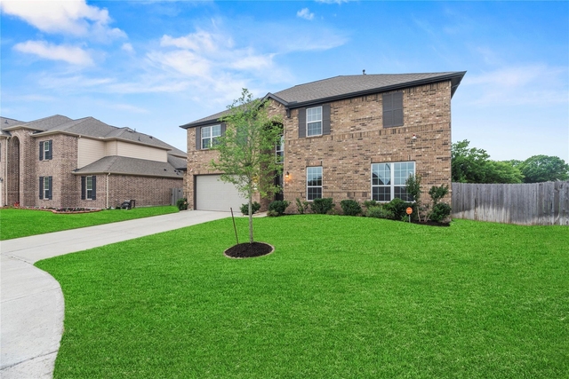 2411 Jitterbug Lane - Photo 1