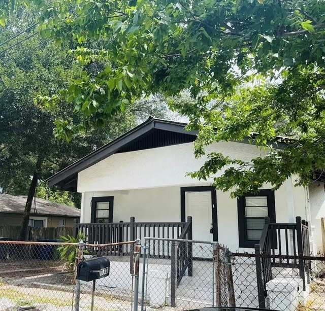 3711 N 35th Street - Photo 1