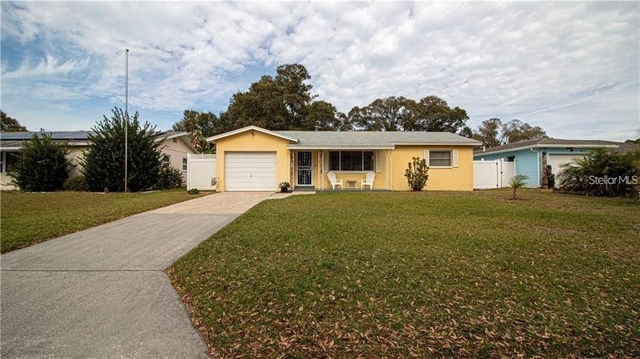 3925 15th Avenue N - Photo 1