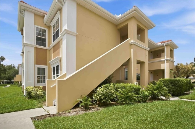 1020 Villagio Circle - Photo 1