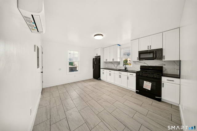 359 Park Avenue - Photo 1