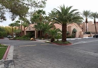5066 Rainbow Boulevard - Photo 1