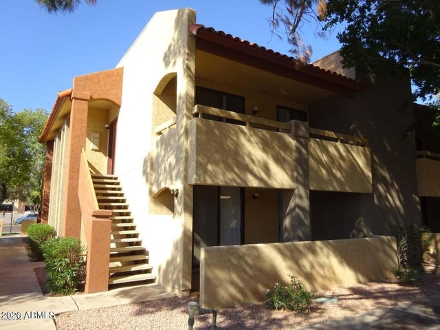 1125 E Broadway Road - Photo 1