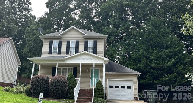 1547 Cambridge Heights Place N - Photo 1