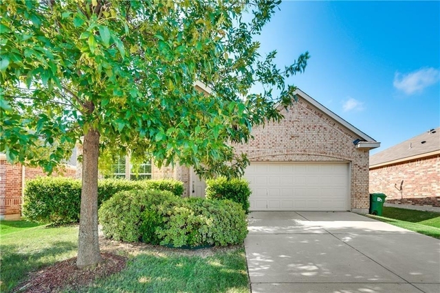 5601 Millers Creek Drive - Photo 1