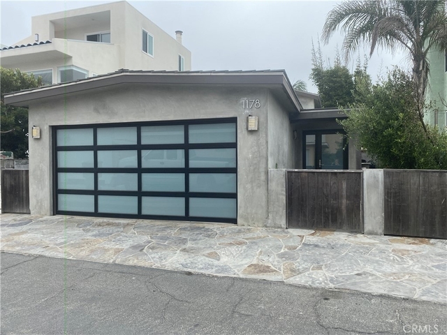1178 Shelburn - Photo 1