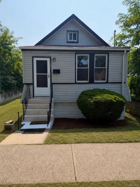 12022 Marsden Street - Photo 1