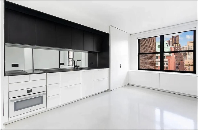 237 Madison Avenue - Photo 1