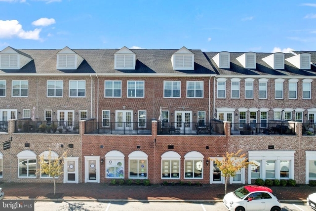 562 Marina Landing Lane - Photo 1