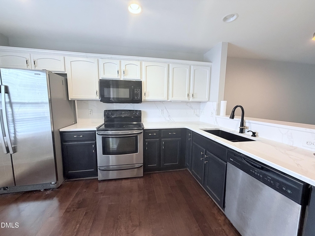 1903 Serenade Circle - Photo 1