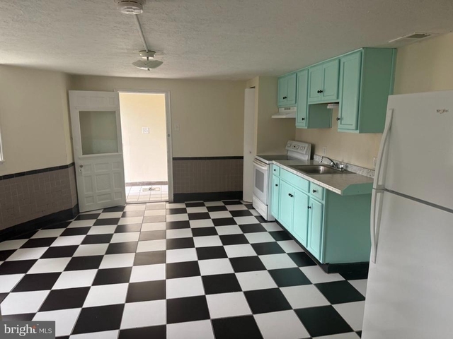 6408 Brook Avenue - Photo 1