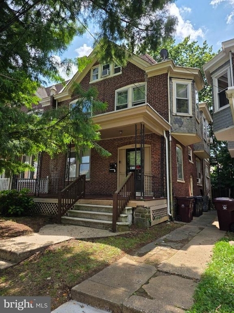 602 W 23rd Street - Photo 1