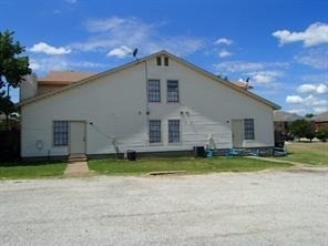 2205 Katy Ln - Photo 1