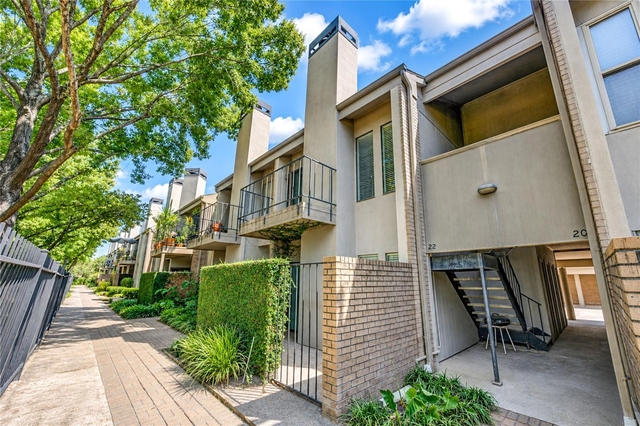 10811 Richmond Avenue - Photo 1