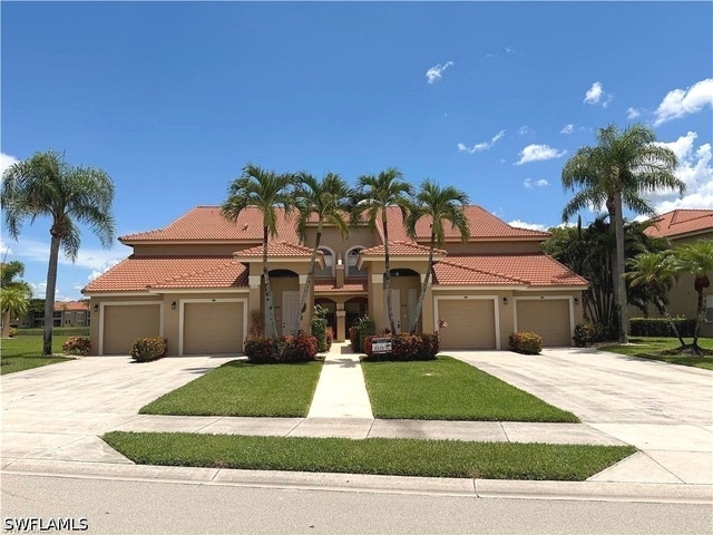 6580 Huntington Lakes Circle - Photo 1