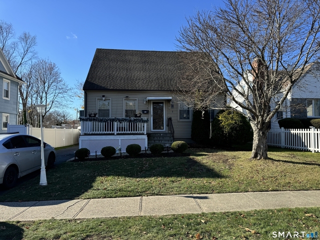 425 Huntington Road - Photo 1