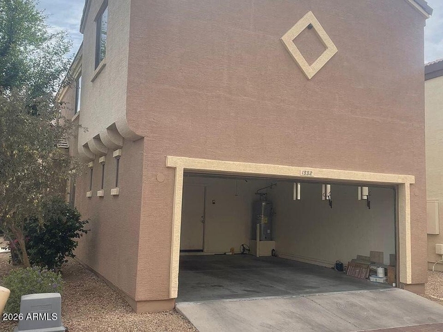 1332 E Dunbar Drive - Photo 1