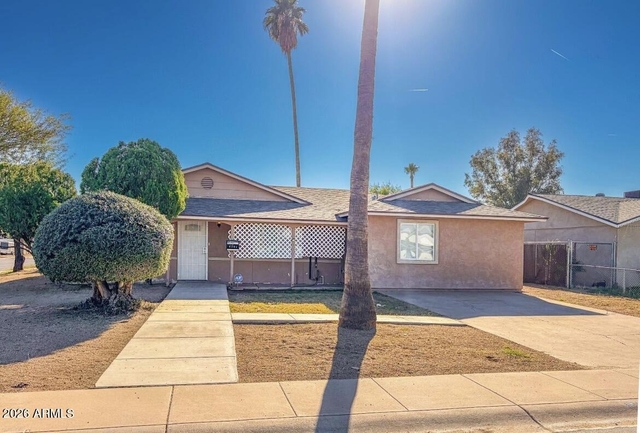 6301 W Earll Drive - Photo 1