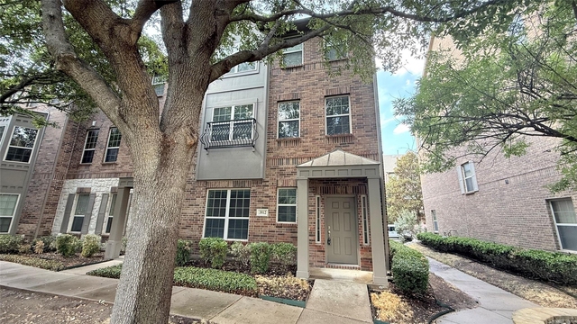 3912 Amberwood Drive - Photo 1