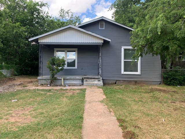 1658 Orange Street - Photo 1