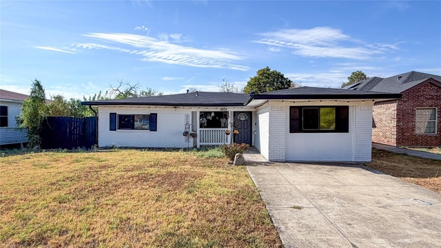 1805 El Paso Street - Photo 1