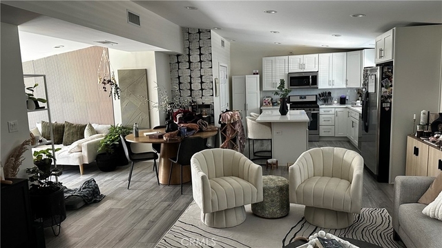 7833 Bothwell - Photo 1