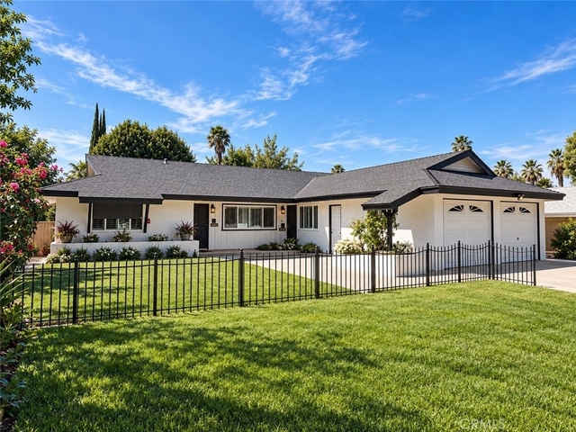 11252 Bellaire Street - Photo 1