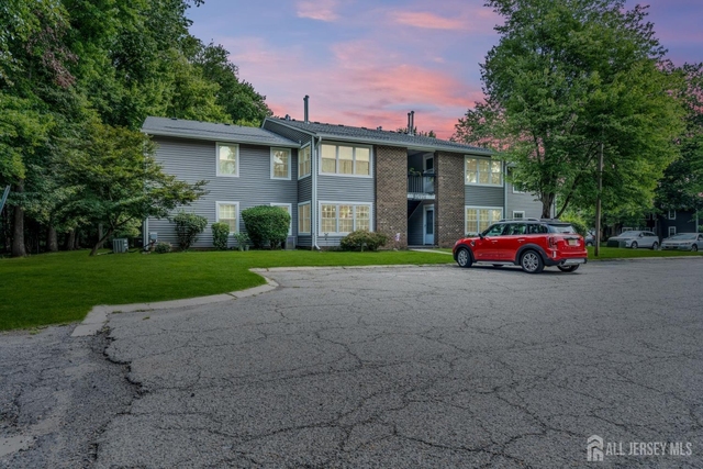 101 Pennsylvania Way - Photo 1