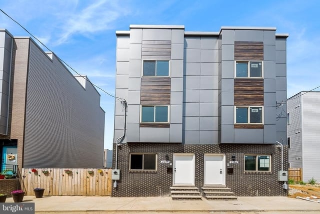 2156 N Randolph Street - Photo 1