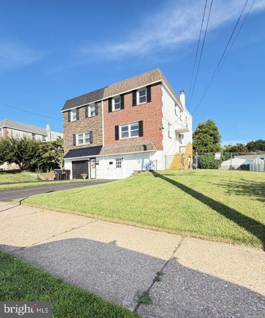 1612 Tremont Avenue - Photo 1