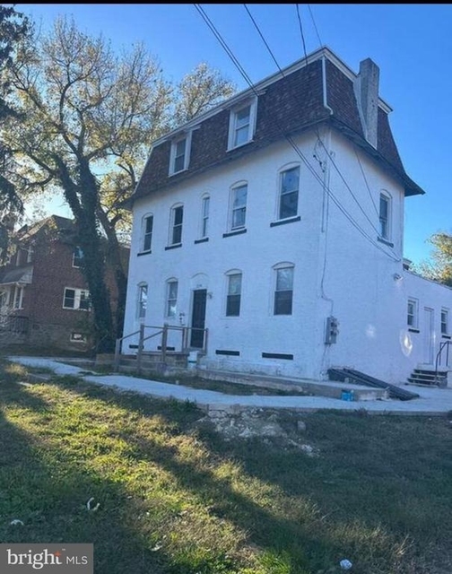 224 E 24th Street - Photo 1