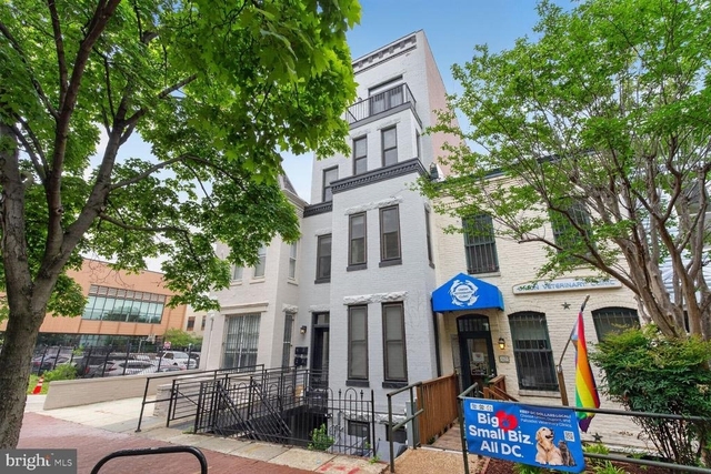 611 2nd Street Ne - Photo 1