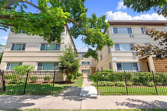 6717 N Hermitage Avenue - Photo 1
