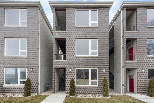 1241 S Fairfield Avenue - Photo 1