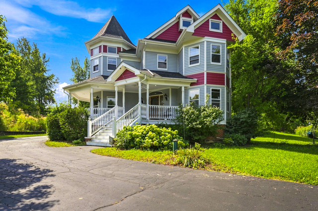 45w235 Hillview Lane - Photo 1