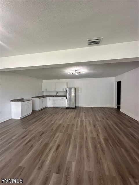 1675 Temple Terrace - Photo 1