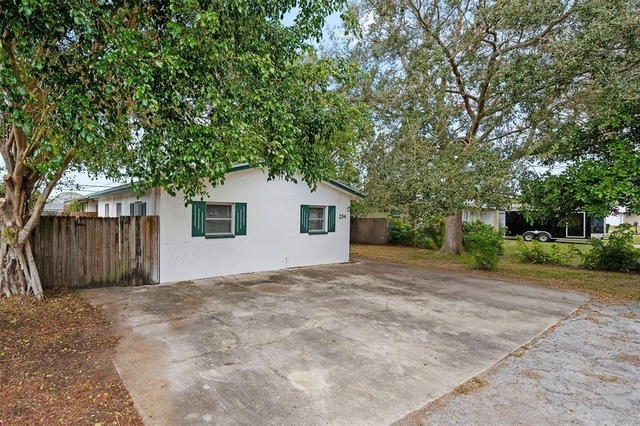 254 Plumosa Drive - Photo 1