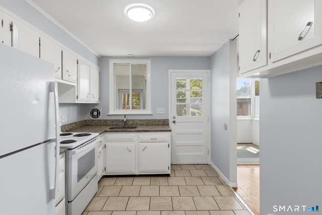 492 Fountain Street - Photo 1