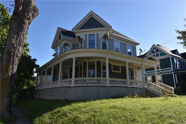 128 N School Street - Photo 1