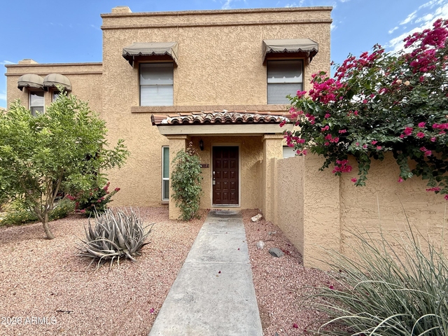 10402 N 10th Street - Photo 1