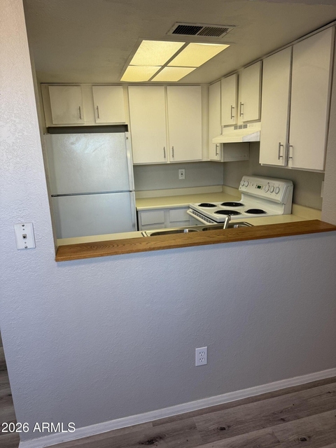 7221 E Granada Road - Photo 1
