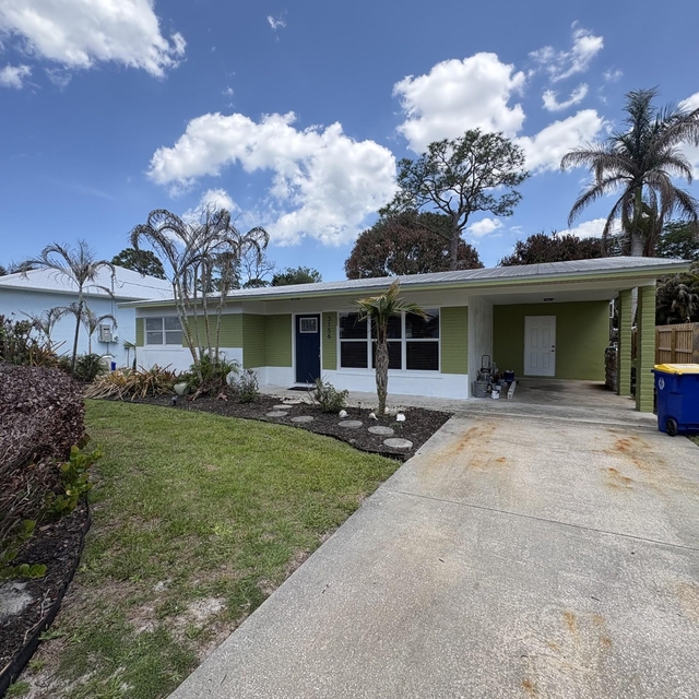 3156 Se Mimosa Street - Photo 1