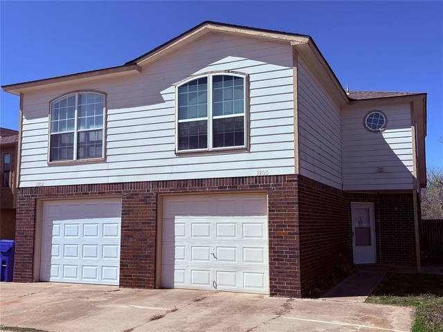3200 Ridgecrest Court - Photo 1