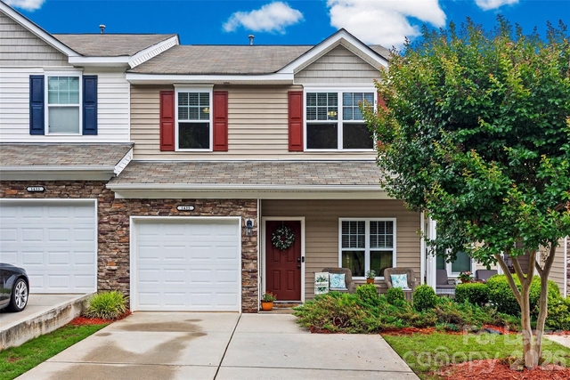 1435 Harpers Inlet Drive - Photo 1