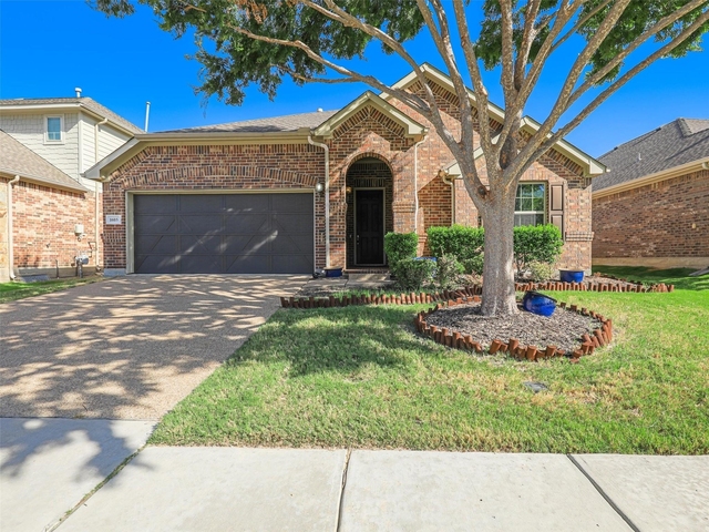 1605 Falconet Court - Photo 1