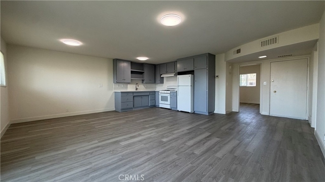 1831 Garvey Avenue - Photo 1
