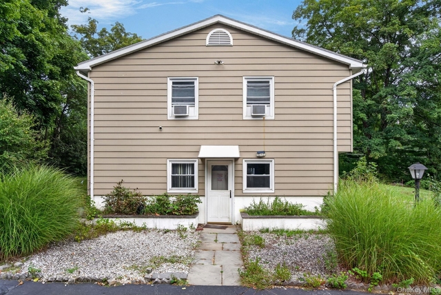 155 Stoneleigh Avenue - Photo 1