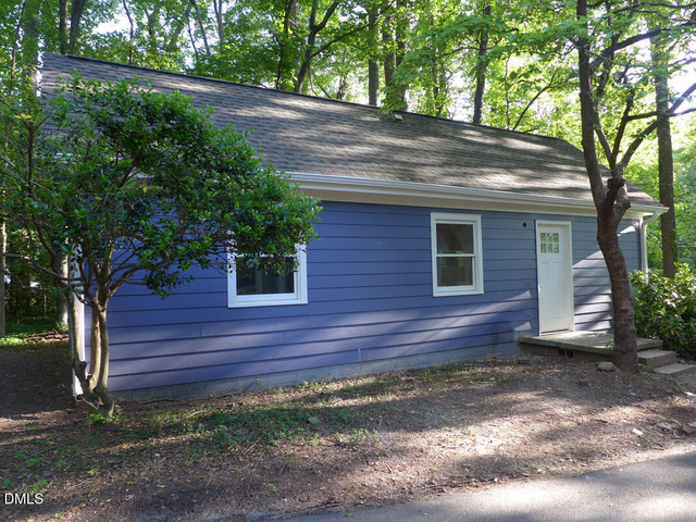 904 E Franklin Street - Photo 1