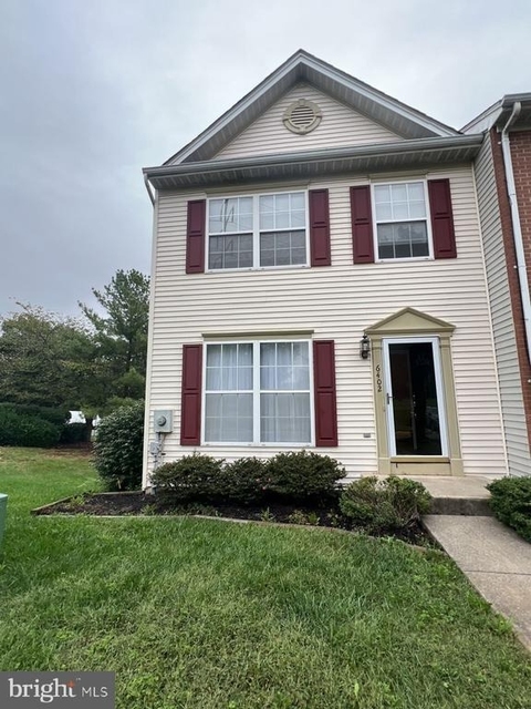 6402 View Point Court - Photo 1
