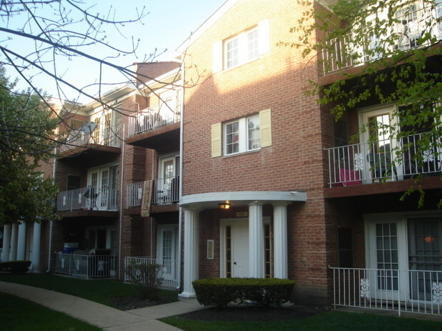 607 Quincy Bridge Lane - Photo 1